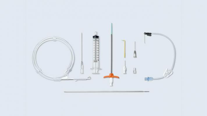 植入式給藥裝置及其附件